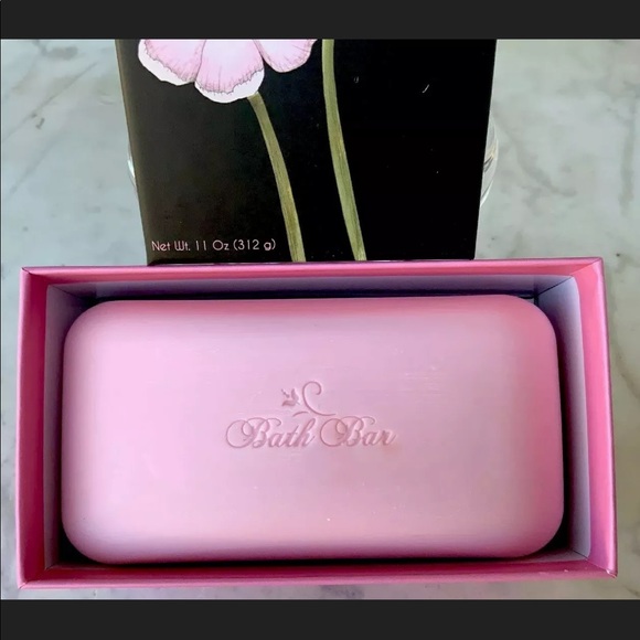 CST COMMONWEALTH ROSE & TEA BATH SOAP SCENTED NEW 12 oz - Picture 2 of 4